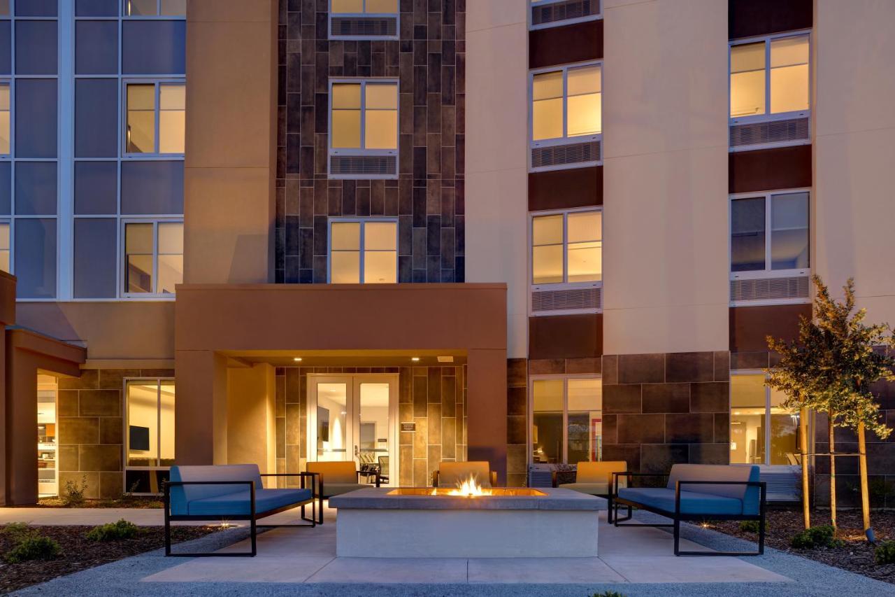Home2 By Hilton Hotel Petaluma